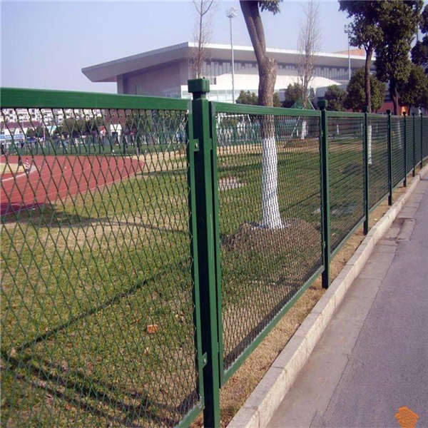 金屬車(chē)間隔離網(wǎng) 邊框防護(hù)網(wǎng) 公園場(chǎng)地折彎圍欄