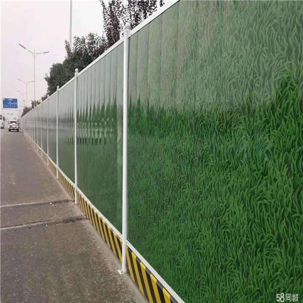 2.5米高彩鋼板施工圍擋 裝配式鐵皮護(hù)欄 小草臨時防護(hù)網(wǎng)特點